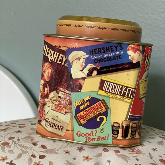 𝅺1995 Hershey’s Vintage Tin Box Collectible - Picture 3 of 7